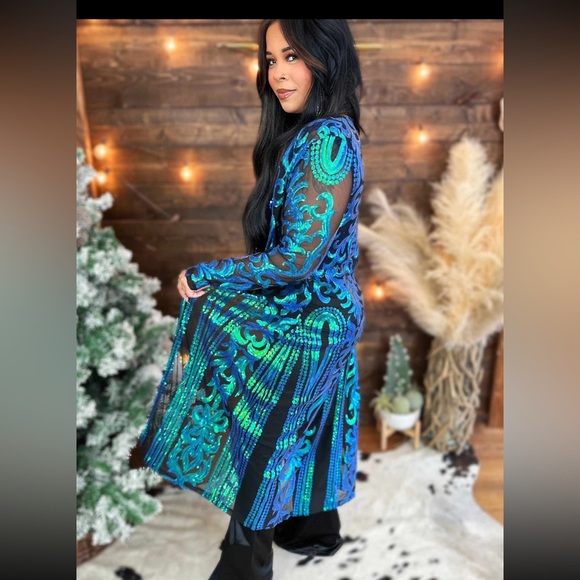 TURQUOISE BLUE & GREEN SEQUINS ON BLACK MESH LIMITED EDITION LONG DUSTER - Picture 5 of 7
